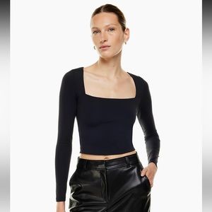 Babaton Contour Squareneck Longsleeve